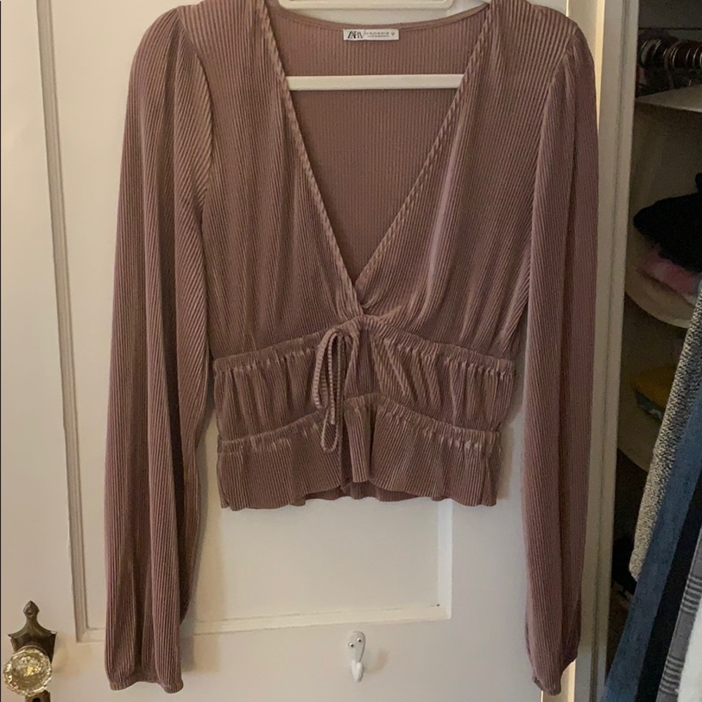 LAST CHANCE - Zara long sleeve v-neck top